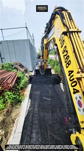 Excavator Leveling Bucket Tool for smooth asphalt spreading control best for roadwork #tool