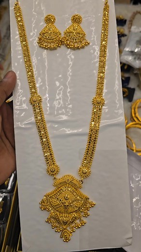Stunning Gold Necklace for Every Occasion