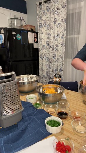 Join us for a cozy, come-as-you-are Thanksgiving prep party-LIVE! Whether you're chopping, stirring, baking, or just hanging out for the fun of it, this is the place to be. We'll cook, chat, share tips, swap traditions, and get a head start on all the deliciousness heading our way this week. Bring your coffee, your apron, or simply your good vibes. This will be a relaxed, real-life, behind-the-scenes kind of live... where we laugh, learn, and get things DONE together. Let's make Thanksgiving pre