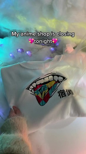 Reminder my shop is closing tonight! Last chance 📦 . #animemachineembroidery #stitchspring #anime #embroidery #animeembroidery #animeclothing #animewear #machineembroidery #jujutsukaisen #jujutsukaisenmerch #jjk #jjkmerch