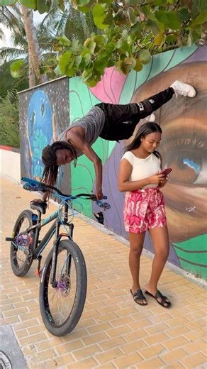 Help me beat him 😎 #bikeride #sports #bikerider