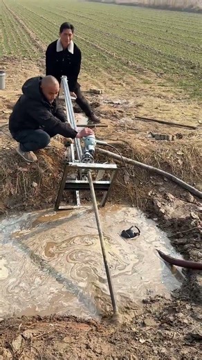 Well and powerful strong drill machine.