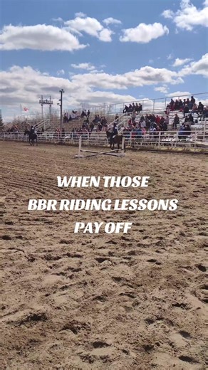 🏇🏿 ABOUT THE HORSE SHOW 🏇🏿 our riding lesson program runs Sep-April, pausing for our spring and summer season. Lessons include 6 classes, a trail ride (indoor for winter, outdoor for warm months), and the opportunity to feature in our annual horse show (as videoed). you can choose your discipline: English or Western, and classes range from basic beginner to advanced! find out more on our website. #bbrridinglessons #ridinglessons #horsebackridinglessons #equistrian #horsegirl #horseshow #barr