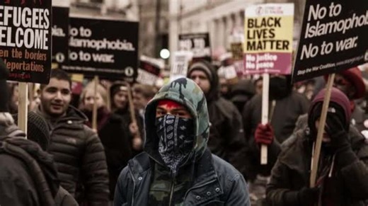 O antifascismo comunista – Amigos e Inimigos – 29 de setembro de 2025 - J.R. Nyquist & Alex Benesch