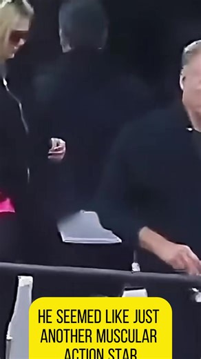 He seemed like just another muscular action star, but behind that tough exterior was one of Hollywood’s most intelligent actors​#ActionHero ​#HollywoodLegends ​#DolphLundgren (ou le nom de l'acteur concerné) ​#ArnoldSchwarzenegger ​#ActionStar ​