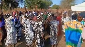 Abyei 🇸🇸women of Anyiel Golbek in perfect traditional dance 💃 | Yen La Abyei