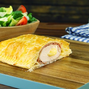Fill up the puff pastry to create a pocket full of flavor! Wow, that's good! 🍴 😋 Full recipe here: http://www.hefty.co/chicken-puff-pastry/ | Scrumdiddlyumptious