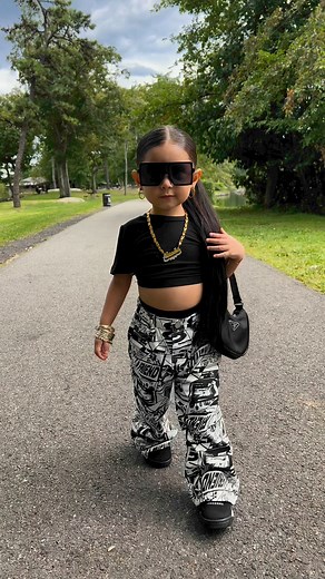 7.5M views · 265K reactions | Outfits recap #fypシviralシ2024 #viralpost #explore #fypシ゚ #reelsvideoシ #reelsinstagram #cute #facebookviral #style #kids #babycute #streetwear | Yeselin Nieves | Facebook