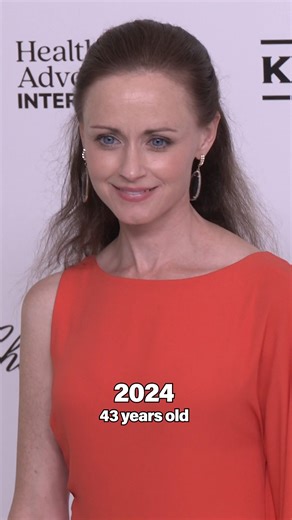 5.8M views · 13K reactions | Alexis Bledel Doesn't Age ✨ (: Getty Images) #fblifestyle | CinemaBlend | Facebook