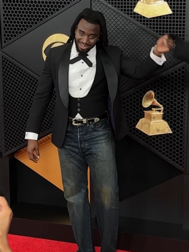 Shaboozey's Trendsetting Grammy Outfit