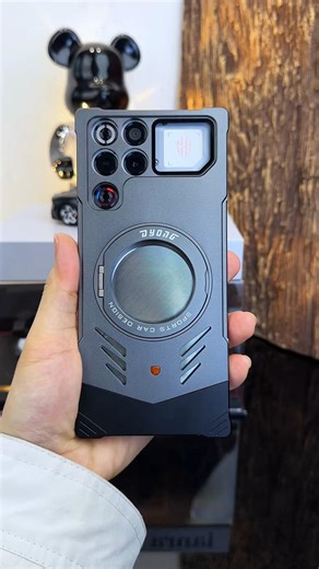 Red Magic 11Pro features spring-loaded buckle design, all-aluminum alloy shell for easy installation