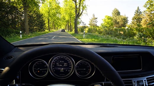 Mercedes E63 AMG S acceleration test