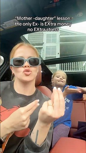 «The only X I want is extra money»😂🔥 Mom & daughter duo nobody was ready for🤪🙈 #momanddaughter