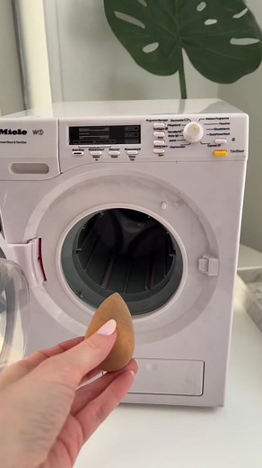 How to Wash Beauty Sponges in a Mini Washing Machine