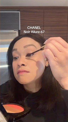 CHANEL Noir Allure 67