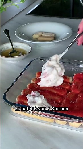Strawberry tiramisu 😍