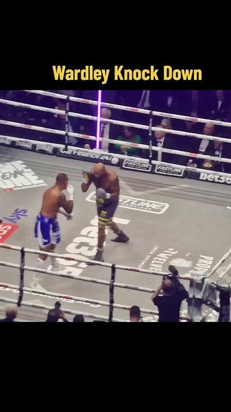 Wardley vs Clarke: Unforgettable Boxing Knockdown Action