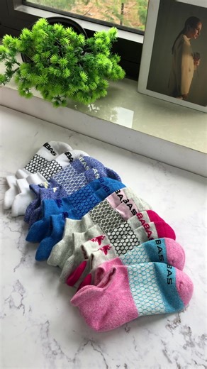 Sale Off 40% 🔥🔥 BUY NOW Best socks I’ve used sale up 🔥🔥 I can’t believe I got Bombas socks for women men for such a low price #bombassocks #creatorinsights #runningsocks #fuzzysocks #socks #bombas #socksforwomen #giftideas #sockslove