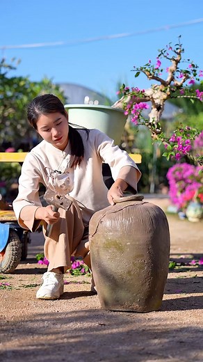 Explore the bonsai garden! Let's visit the bougainvillea grove and pick one to pot and style. #bonsai #bonsaimaking #bougainvillea #goodfriendNana | Nana’s Bonsai