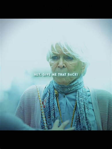 British boxer Anthony Joshua has been injured in a car crash in Nigeria that left two other people dead. Joshua, 36, was in a Lexus Jeep when it smashed into a stationary truck today shortly after 11am on the Lagos-Ibadan expressway in Makun. #anthonyjoshua #carcrash #nigeria