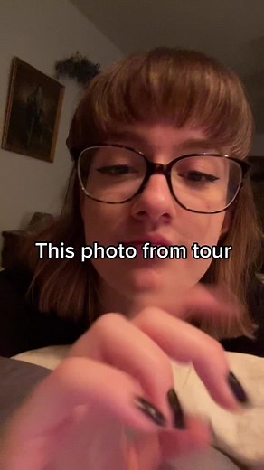 THE BICEPS 💪 #LaysGoldenDuet #onedirection #AVrboForTogether #1d #fyp #onedirectionvideos #harrystylesvids #harrystyles #foryou #foryoupage