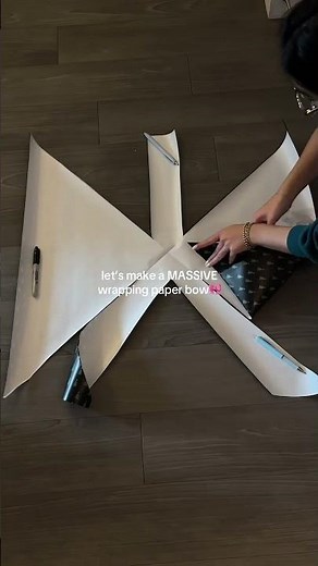 Making a massive wrapping paper bow🎀