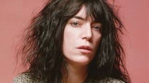 Patti Smith - Dancing barefoot