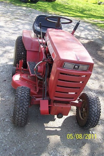 Wheel Horse B-100