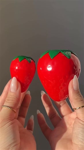Amber Roe on Instagram: "Strawberry Obsession 🍓 @tonymoly.us_official ___ #tonymoly #asmr #🍓 #strawberry"