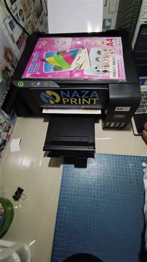 Cetak kertas glossy . .