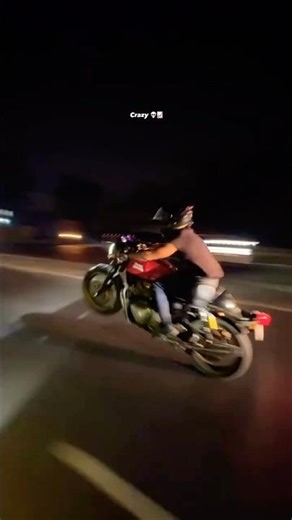 Wheelie gt650twin🤯🔥#gt650 #continentalgt650 #royalenfield #ytshorts #shorts #wheelie #viral