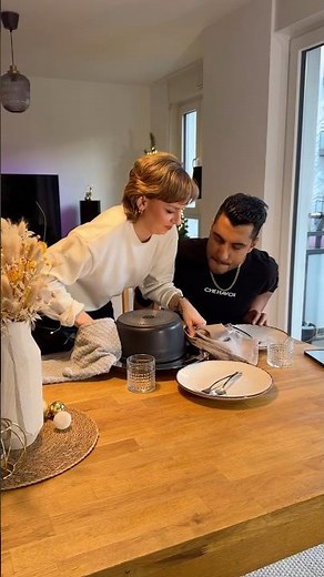 Dinner for today😂😂وقتی به خانما پو.ل واسه خرید ندی😂 #jessymeysam #humour #foodhumor #funny