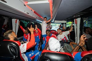 So feiern die Meister! 😍 | FC Bayern München