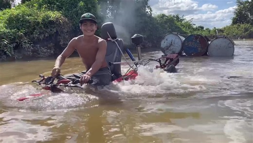 20M views · 234K reactions | tractor Kubota RT 140 transport water in the river 廊 | Bella & AnGi | Facebook