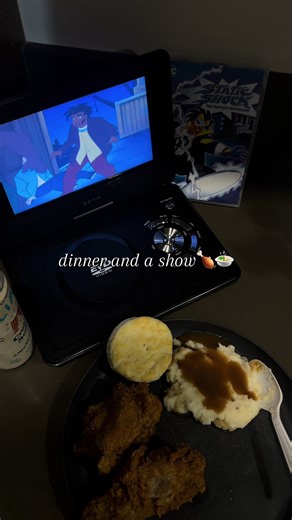 The number 1 reason I got this dvd player was for static shock 😭 I’m so happy!!!! #portabledvdplayer #dvd #physicalmedia #dvds