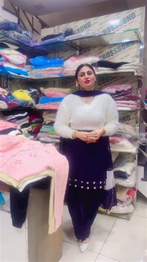 Rajwinder Kaur on Instagram: "#designer sweaters #by city fashion boutique cheeka❤️Dm for oder🙏🙏#jatti pind di🤩"