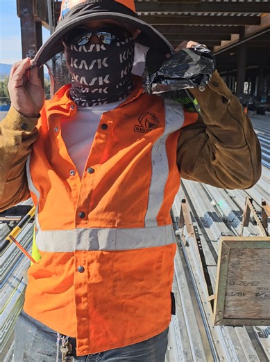 # construction had sun protection. | Construction