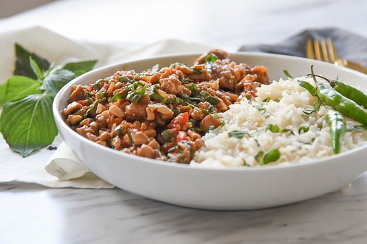 Spicy Thai Basil Chicken