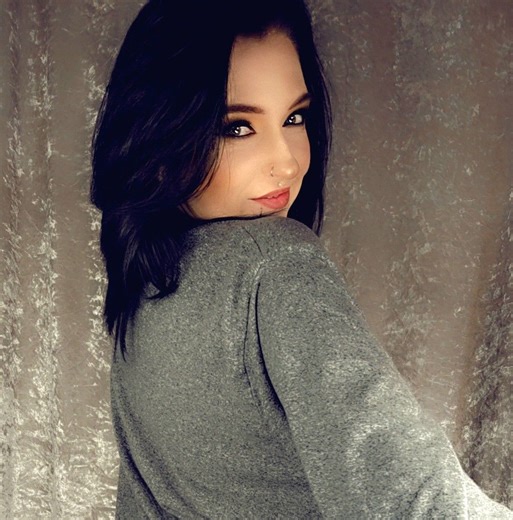 #fallenthorns #couplegoals #husbandandwife #kaythorns #wife #wifey #reaction #soundreaction #wifereaction | Kay Thorns