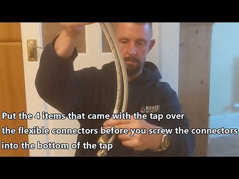 Monobloc mixer tap plus installation of a swirl mixer tap