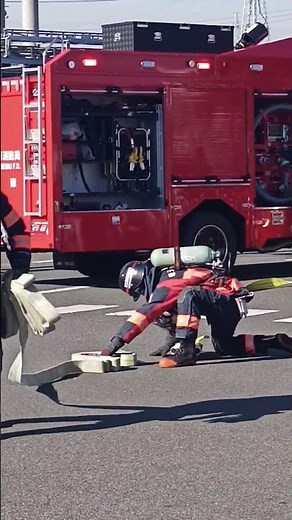 Preparing the hose from the fire truck → Starting to spray water, Firefighting demonstration 🧯, [...