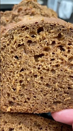 the BEST Pumpkin Spice Bread #fallrecipe #easybaking #pumpkinspiceseason #pumpkinrecipes
