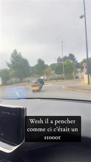 849K views · 6.9K reactions | Ça penche à la poste 藍藍 Si toi aussi...