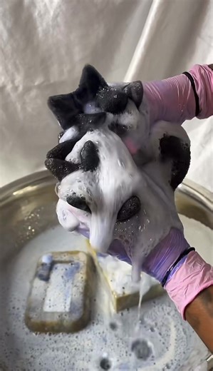 Satisfying Metal Bowl and Sponge Squeeze ASMR