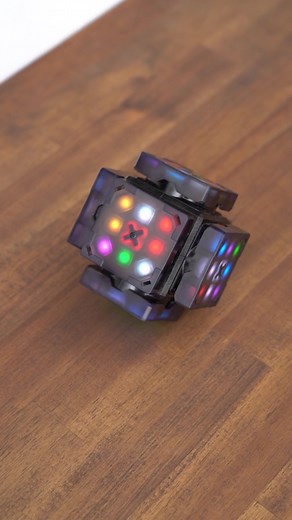 El cubo de Rubik del futuro! 🤖 (Enlace en mi perfil) #cuboderubik #cuby #tecnologia