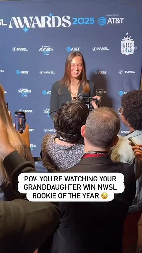 Who’s cutting onions 🥺 Gotham FC and U.S. Women’s National Team defender Lilly Reale has been named the 2025 NWSL Rookie of the Year. Lilly is the second Gotham player in three seasons to win Rookie of the Year, joining former defender Jenna Nighswonger, who earned the award in 2023. “I want to take a moment to thank my Gotham family for investing in me not only as a player but also as a person,” said Reale. [via @gothamfc] | The female athlete project