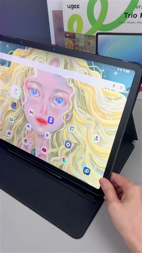 Study, draw, game — UT3 handles it all.#ugee #ut3 #tablet #digitalart #study #gaming