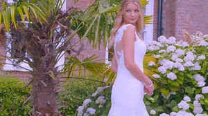 This timeless style is perfect for a traditional bride, with it's pure elegance and charm. A flattering choice for a variety of shapes and sizes. Roberta ❤️ https://bit.ly/2FCZV3o | Romantica Collections