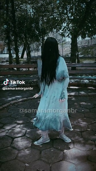 Curte aqui pro Tiktok te entregar o especial de dia das mulheres!! 🖤 . . #samaramorgan #ochamado #samaramorgancostume #samaramorgancosplay #halloween2024 #dancing