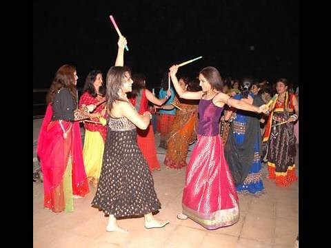 Dandiya Dance - Traditional Folk Dance - Dandiya Dance History